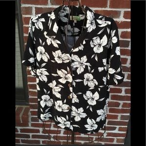 EUC TAHITI REEF CLUB FLORAL PRINT TOP SIZE- 1X